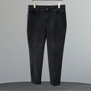 Style & Co Curvy Straight Leg Jeans Black